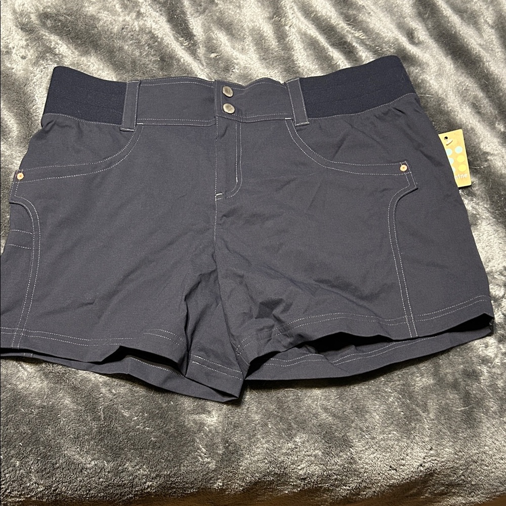 Title Nine clamber Shorts 5” size 12 nwt